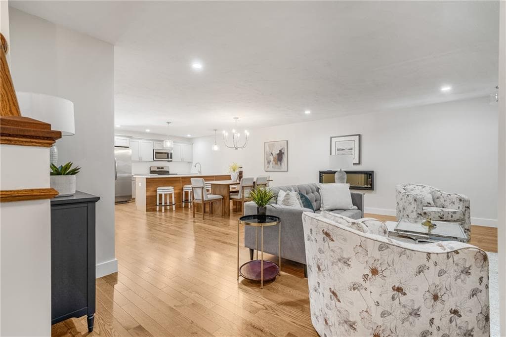 6 Trinity Way photo 8