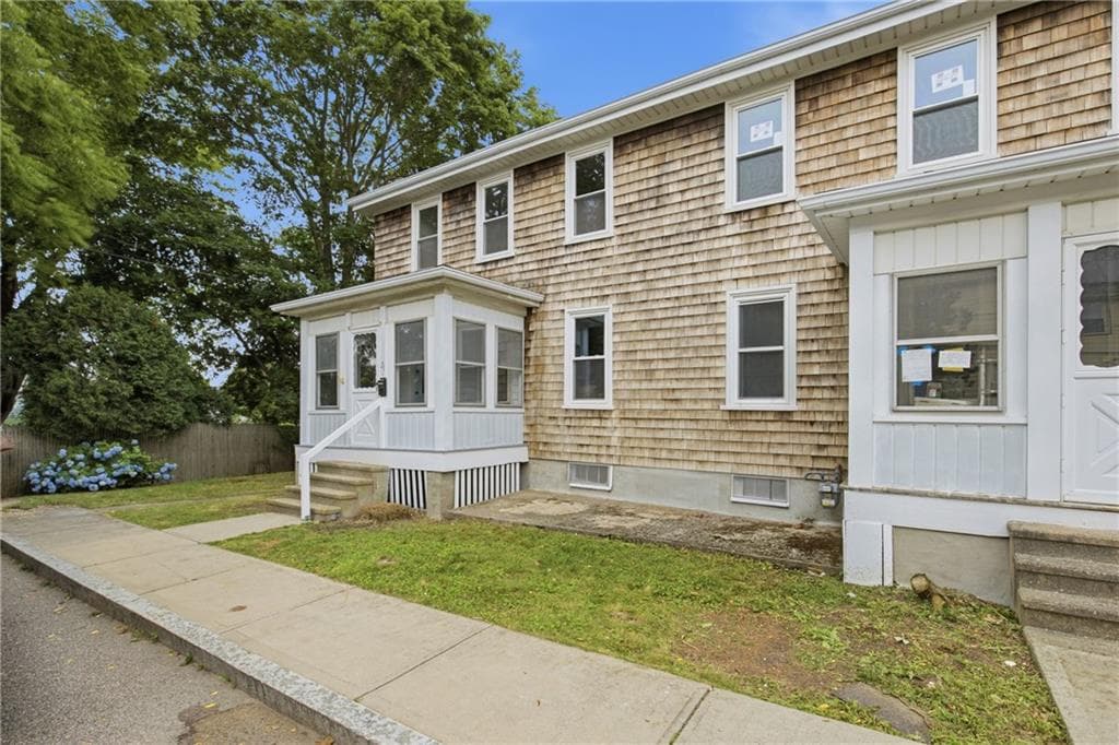 21 Princeton Street photo 2