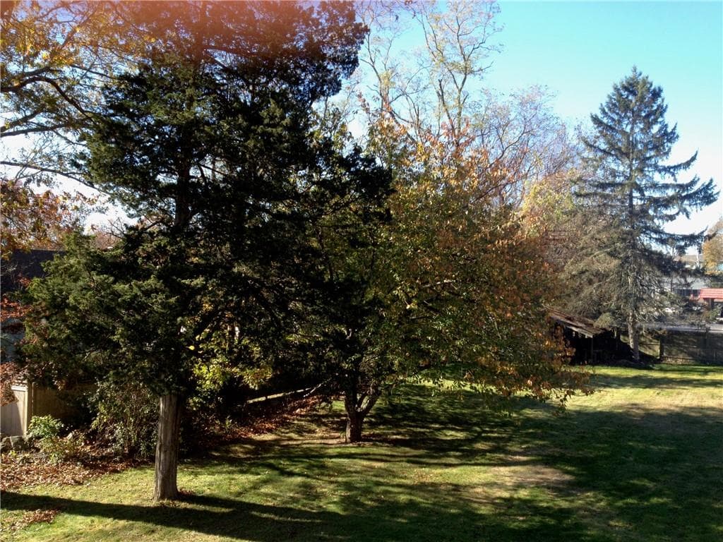 Multi Family at 44 MAXWELL Drive, North Kingstown, photo 4 of 15