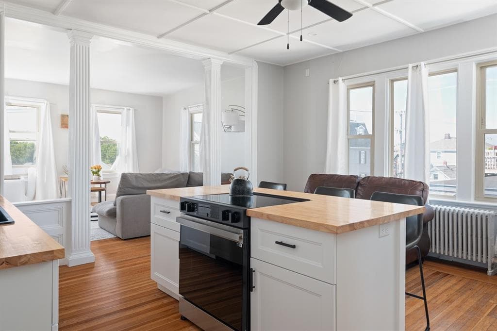 Multi Family at 626 Thames Street, Newport, photo 12 of 22