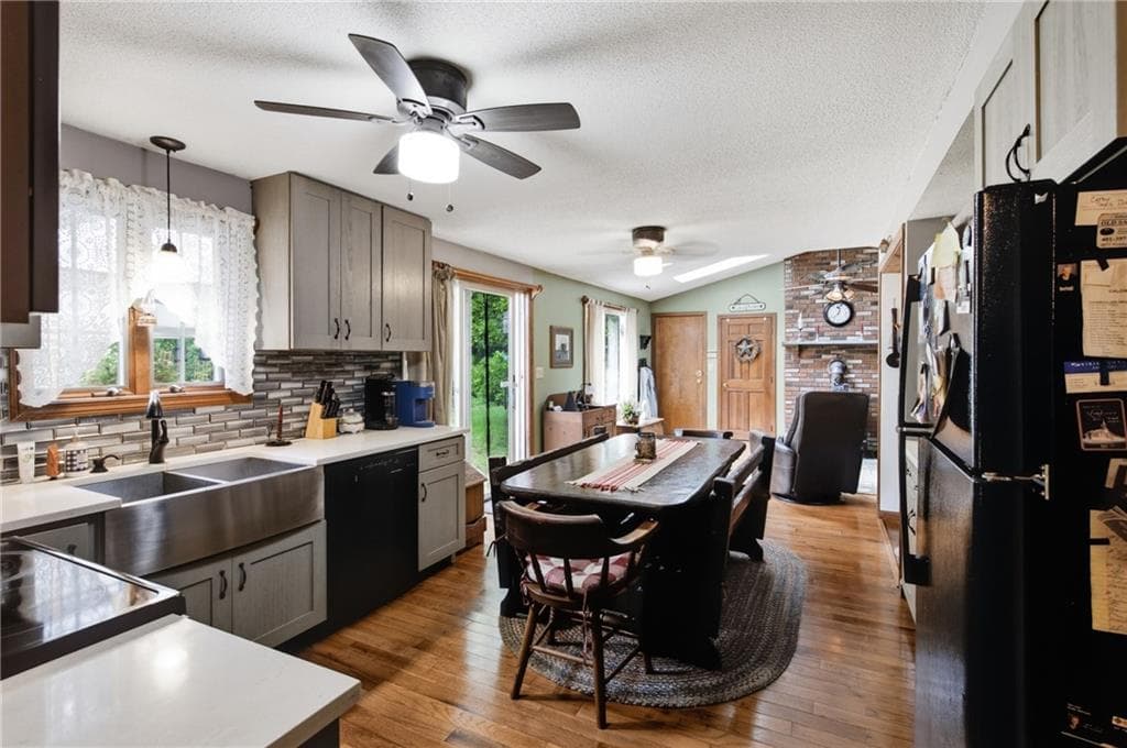 6752 Flat River Road photo 4