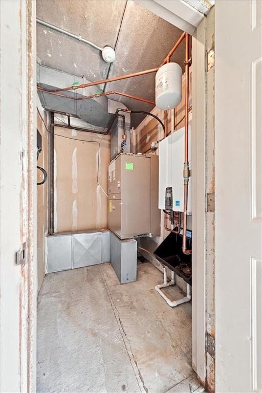 650 East Greenwich Avenue UNIT 5-201 photo 38