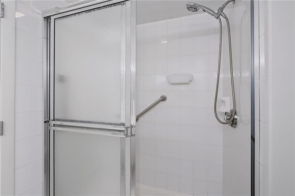 650 East Greenwich Avenue UNIT 7-207 photo 23