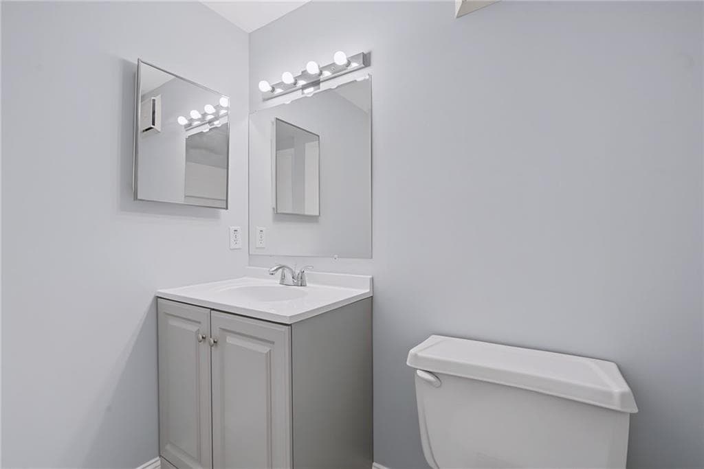 650 East Greenwich Avenue UNIT 7-207 photo 17