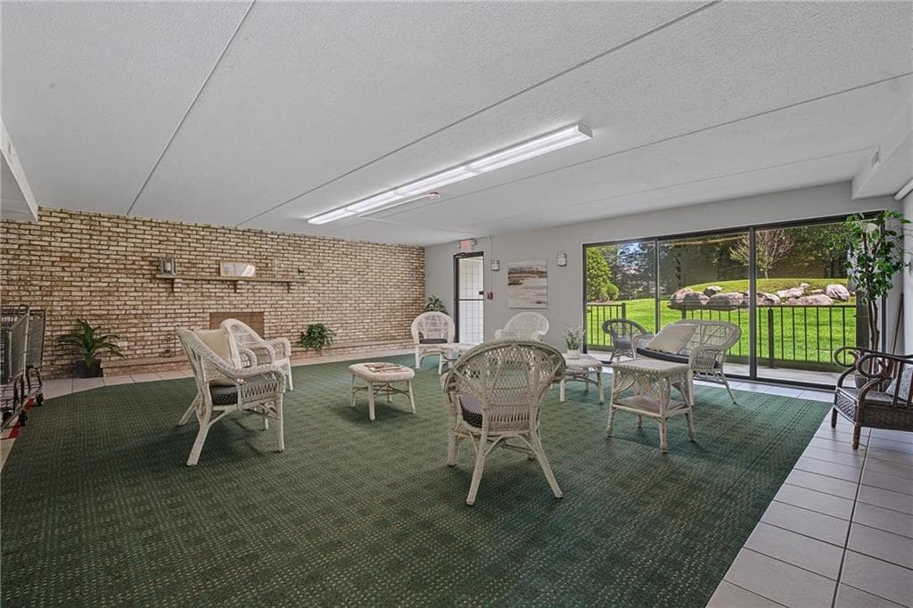 650 East Greenwich Avenue UNIT 7-207 photo 33