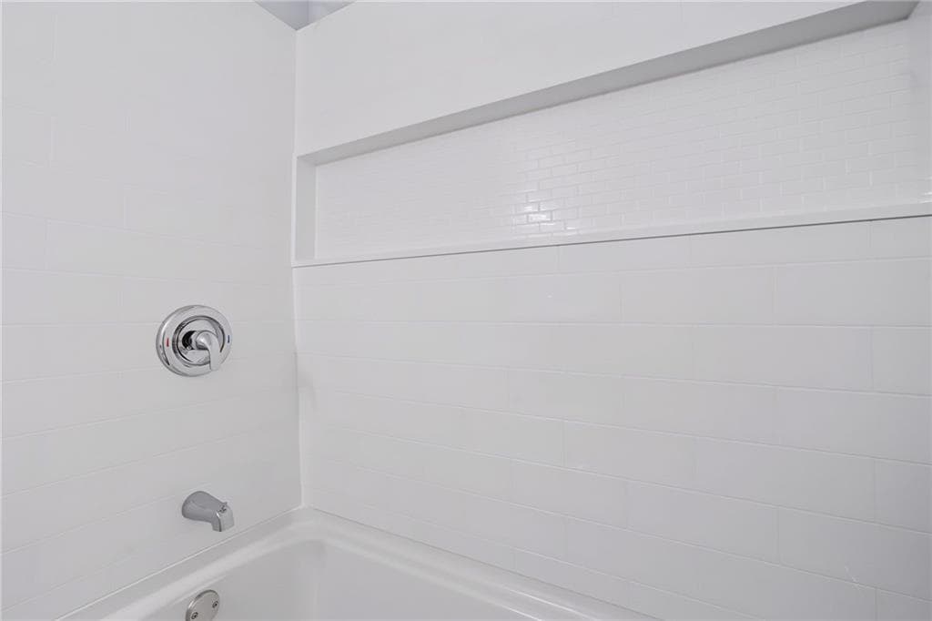 650 East Greenwich Avenue UNIT 7-207 photo 18