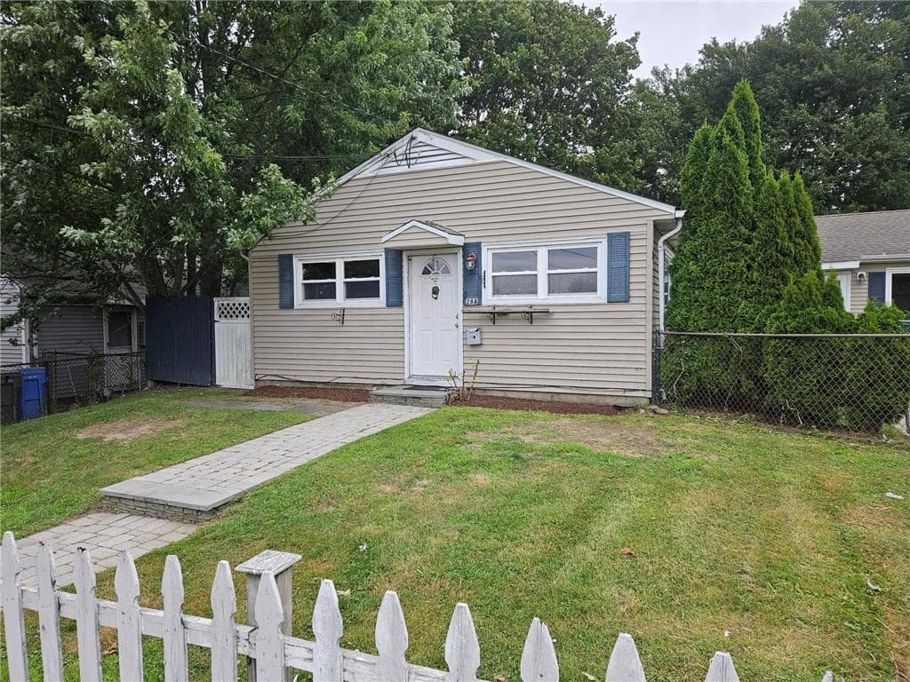 28 Ludlow Road photo 3