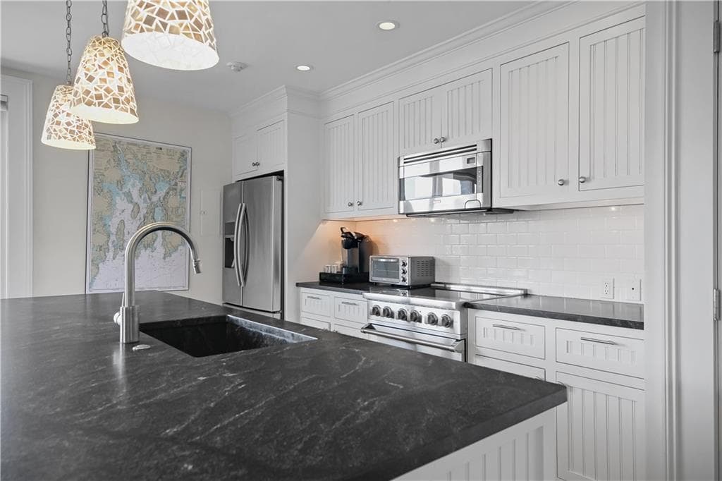 36 Chastellux Avenue UNIT H photo 16