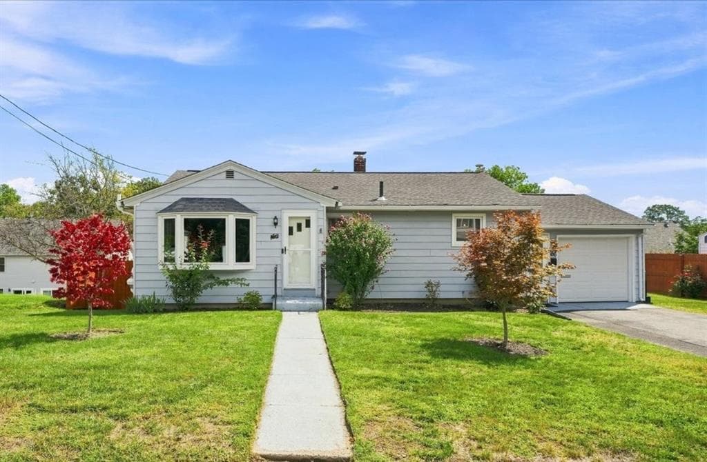 Single Family Residence at 156 Pawtuxet Terrace, West Warwick, photo 2 of 50