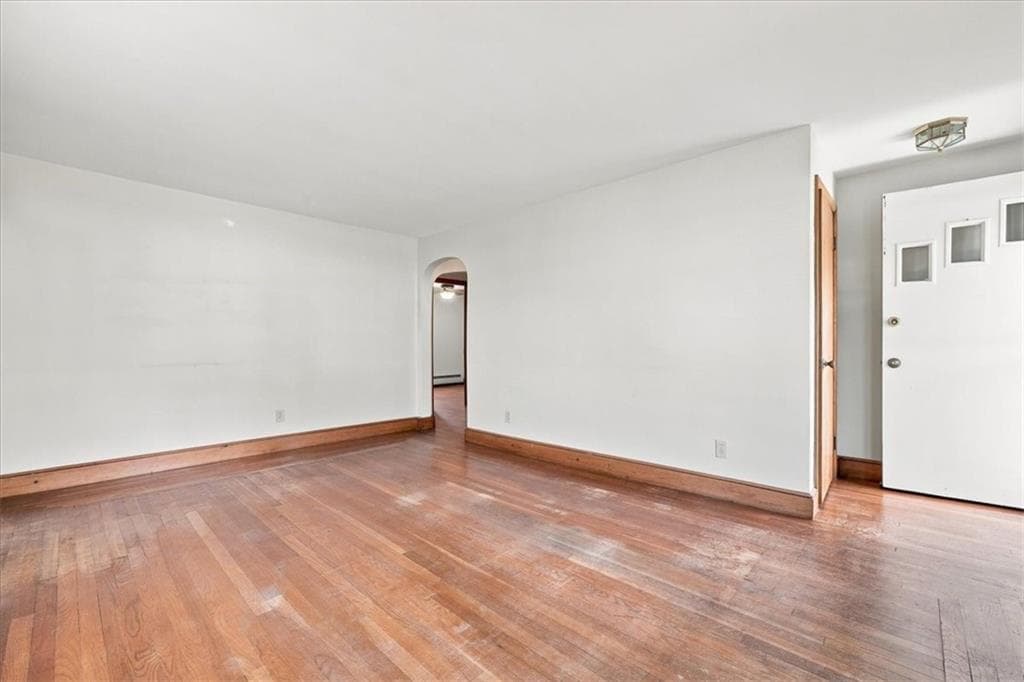 Single Family Residence at 156 Pawtuxet Terrace, West Warwick, photo 12 of 50