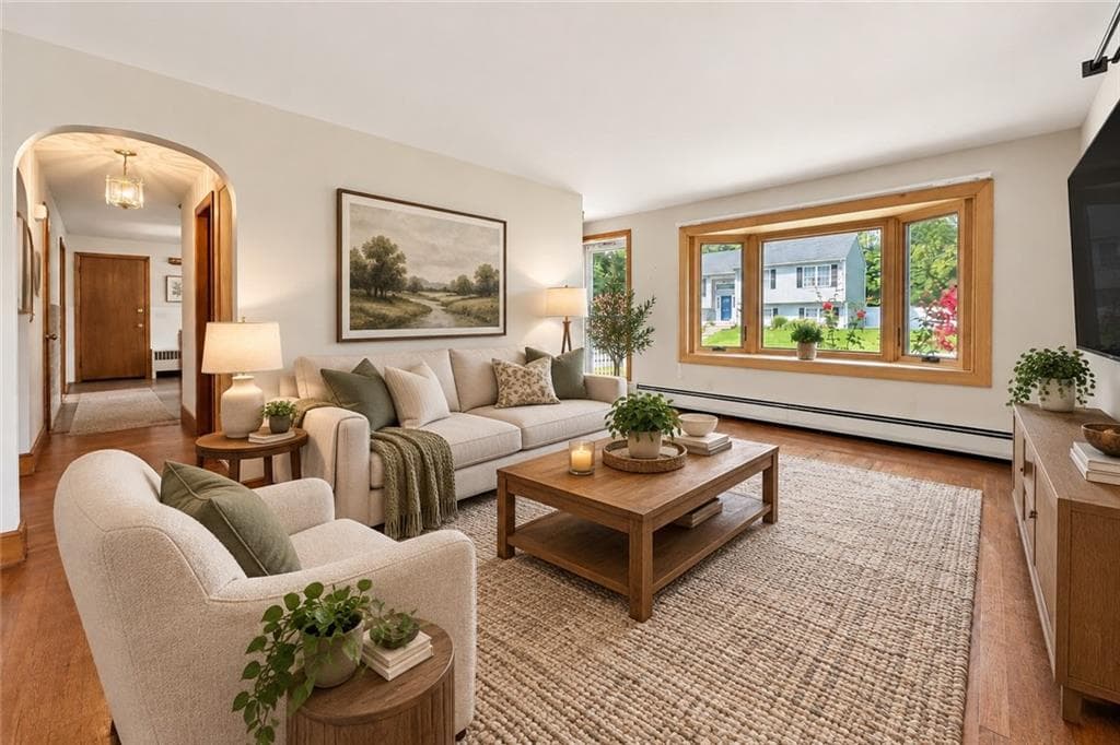 Single Family Residence at 156 Pawtuxet Terrace, West Warwick, photo 8 of 50