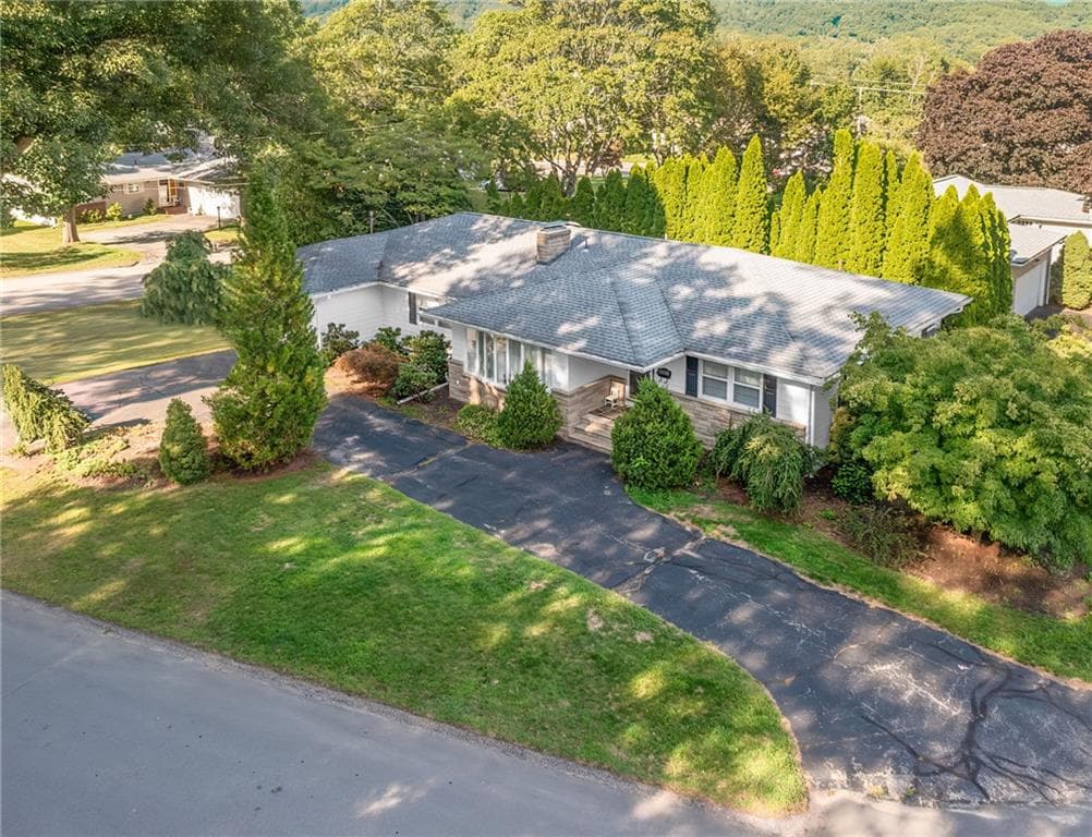 5 Colony Drive