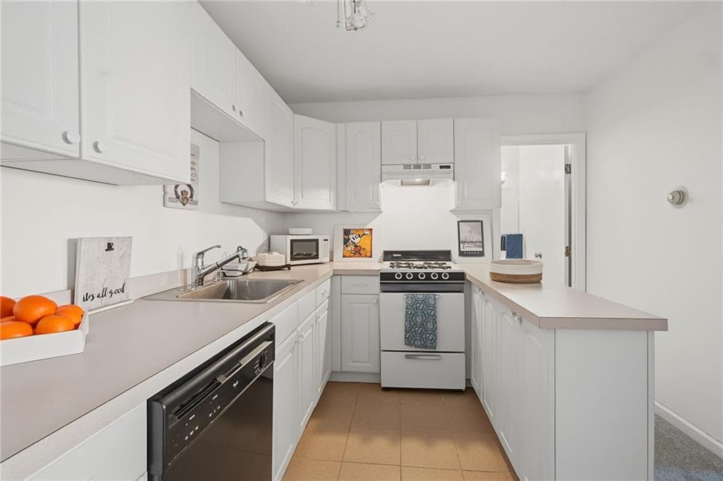 132 Hoffman Avenue UNIT 207 photo 2