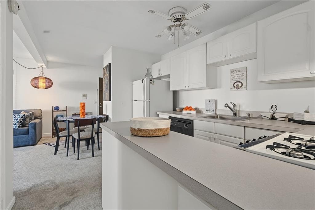 132 Hoffman Avenue UNIT 207 photo 6