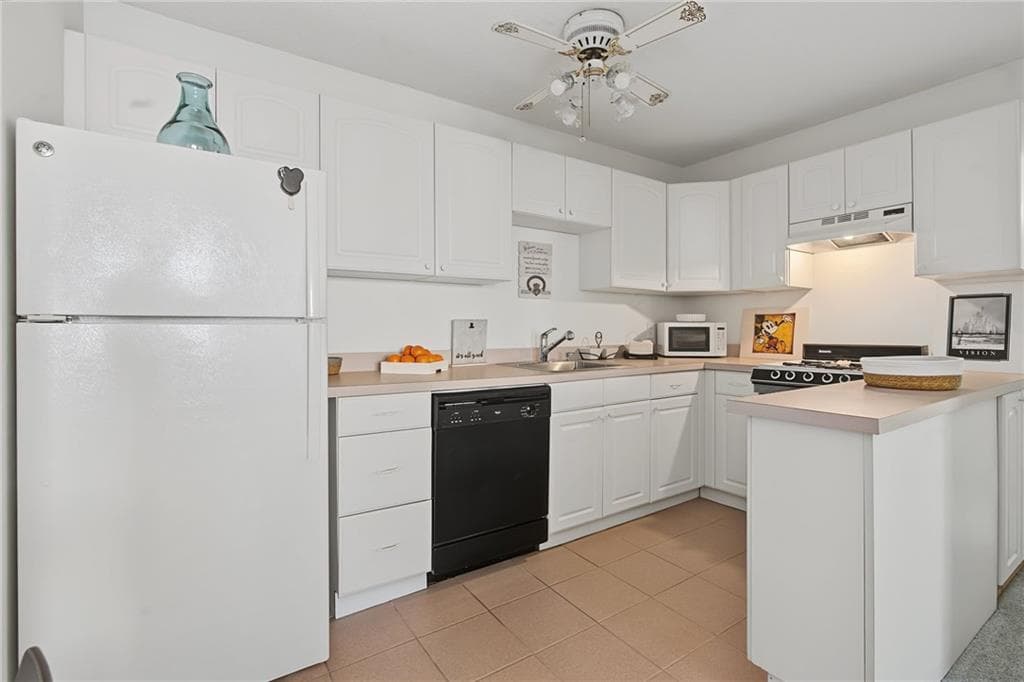 132 Hoffman Avenue UNIT 207 photo 3