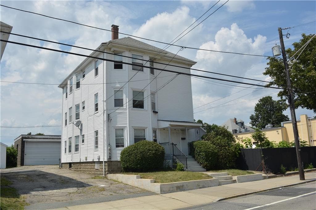 1066 1072 North Main Street photo 39