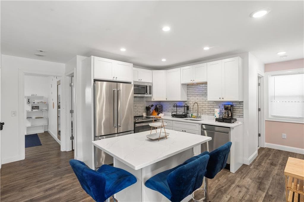 64 Duncan Avenue photo 5