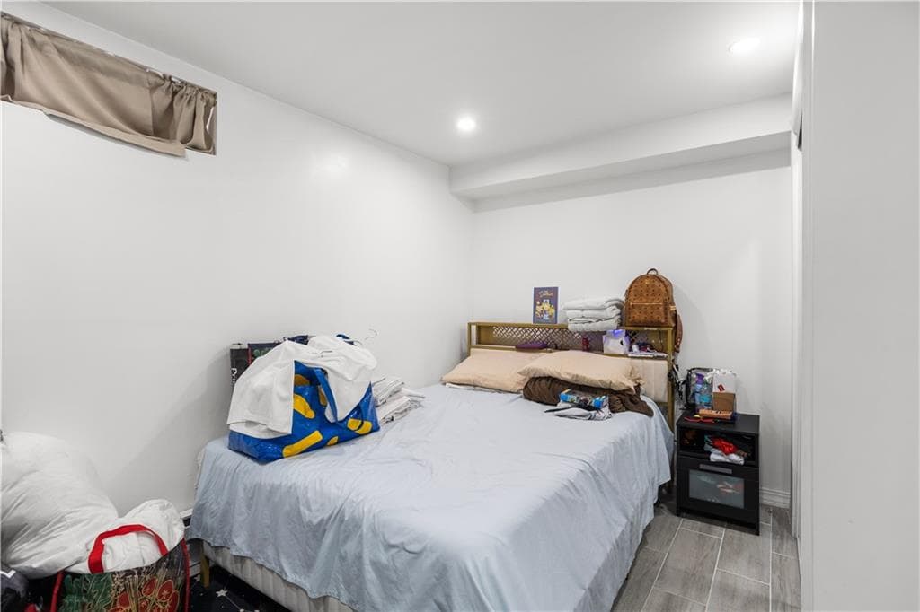 64 Duncan Avenue photo 21