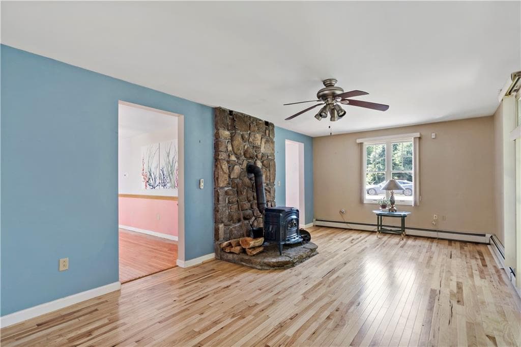 813 South Road photo 12