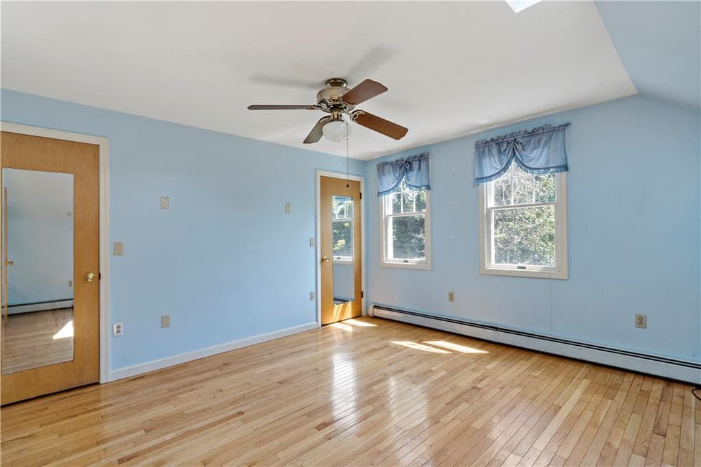 813 South Road photo 20