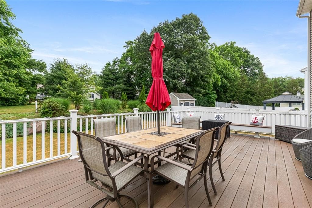 104 Birchwood Drive photo 33