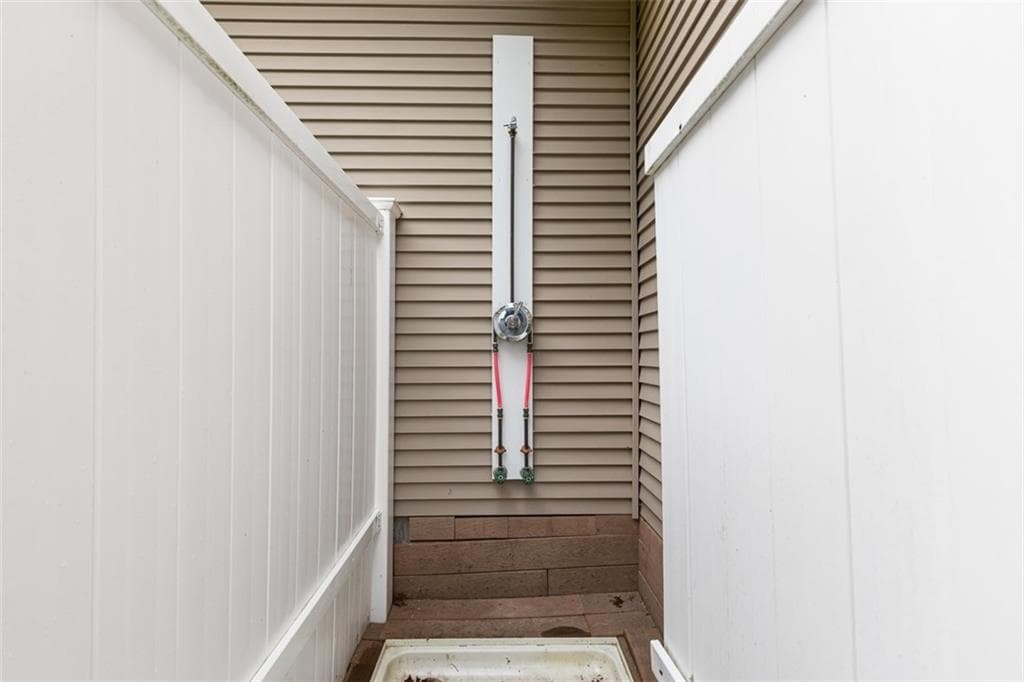 104 Birchwood Drive photo 40
