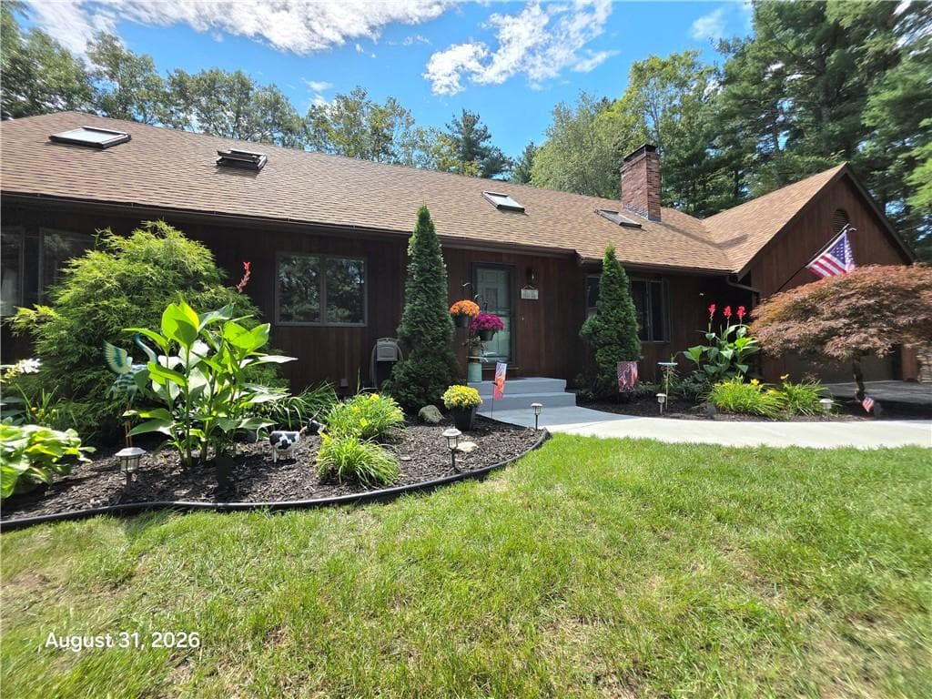1184 Fish Hill Road