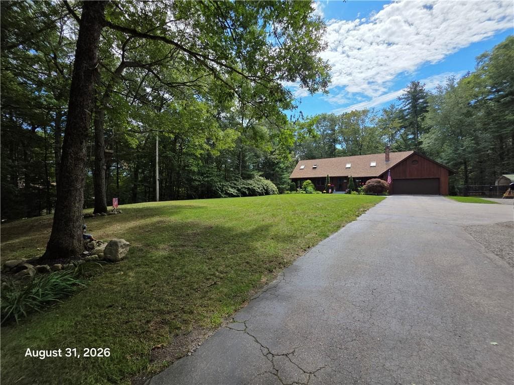 Single Family Residence at 1184 Fish Hill Road, West Greenwich, photo 5 of 28