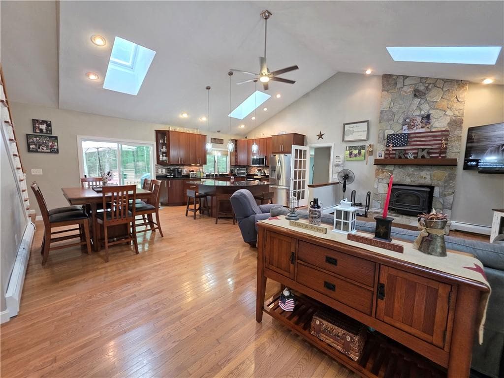 Single Family Residence at 1184 Fish Hill Road, West Greenwich, photo 9 of 28
