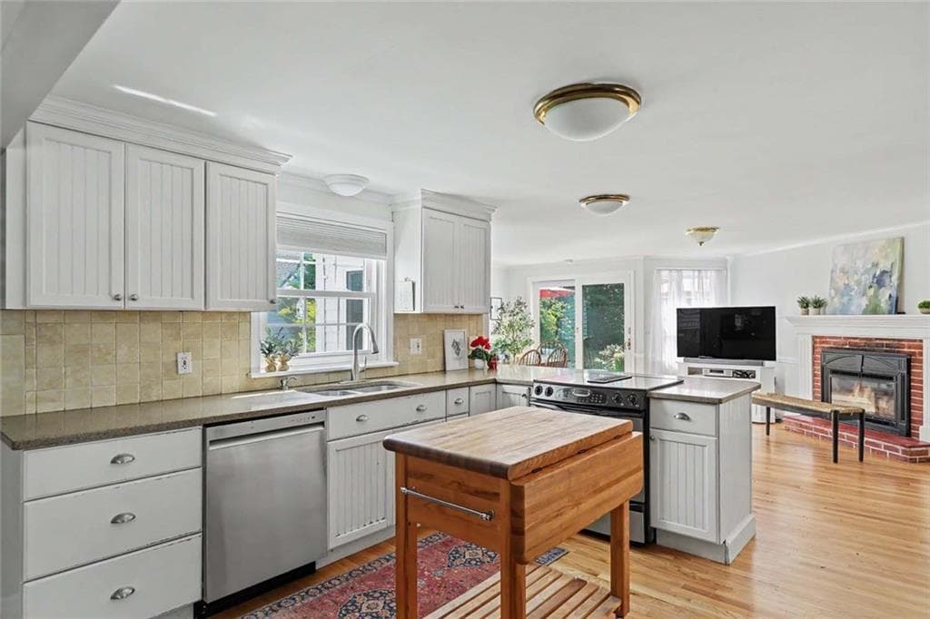 2 Woollett Court photo 20