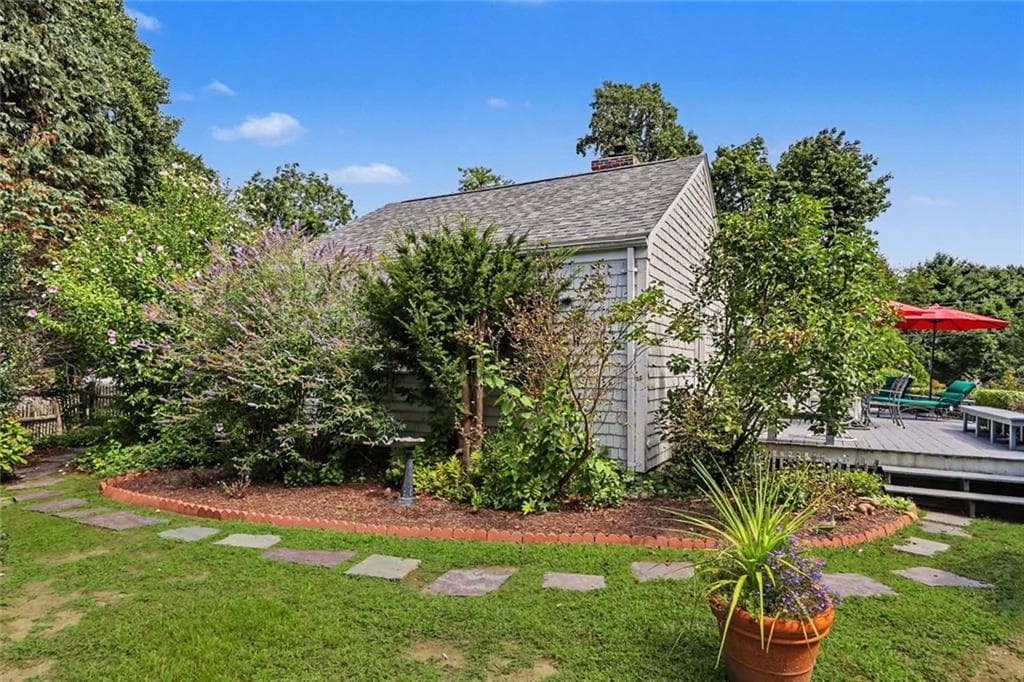 2 Woollett Court photo 45