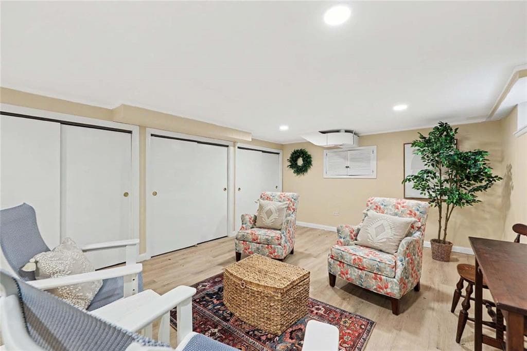 2 Woollett Court photo 40
