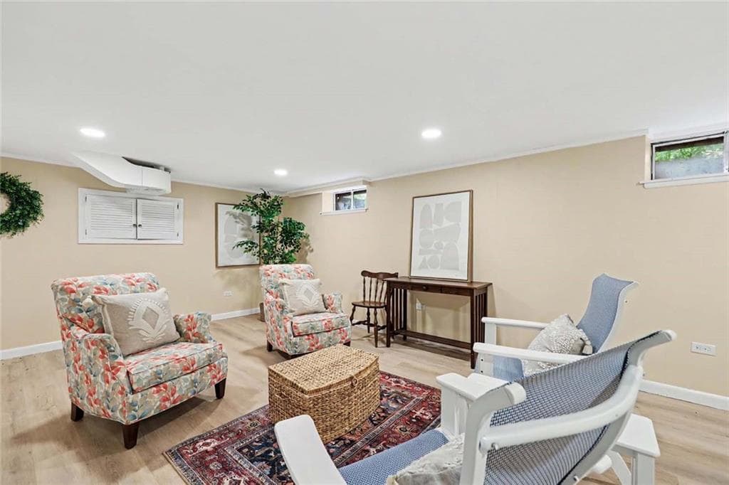 2 Woollett Court photo 39
