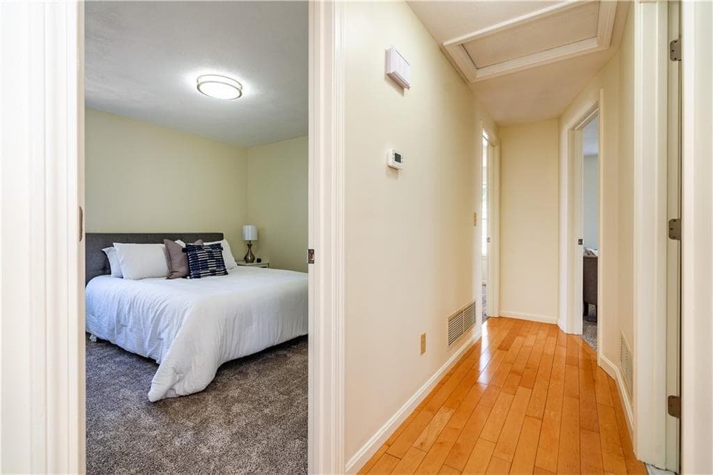 45 Brookdale Boulevard photo 12