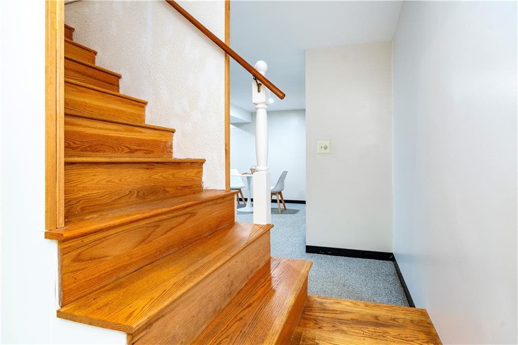 45 Brookdale Boulevard photo 22