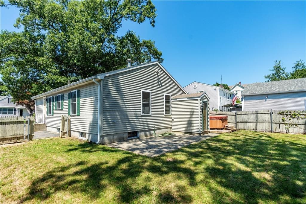 45 Brookdale Boulevard photo 34