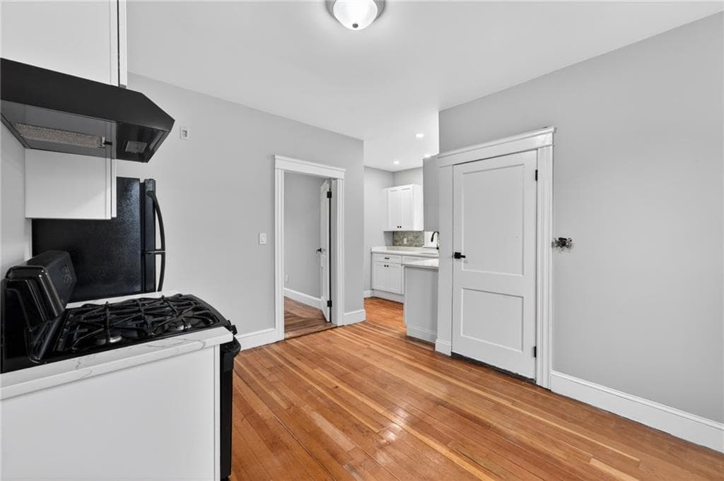 31 Bowdoin Street photo 5