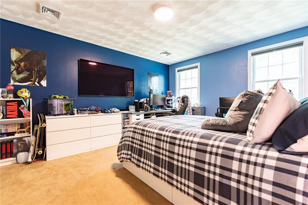 Single Family Residence at 1289 Diamond Hill Road, Woonsocket, photo 27 of 42