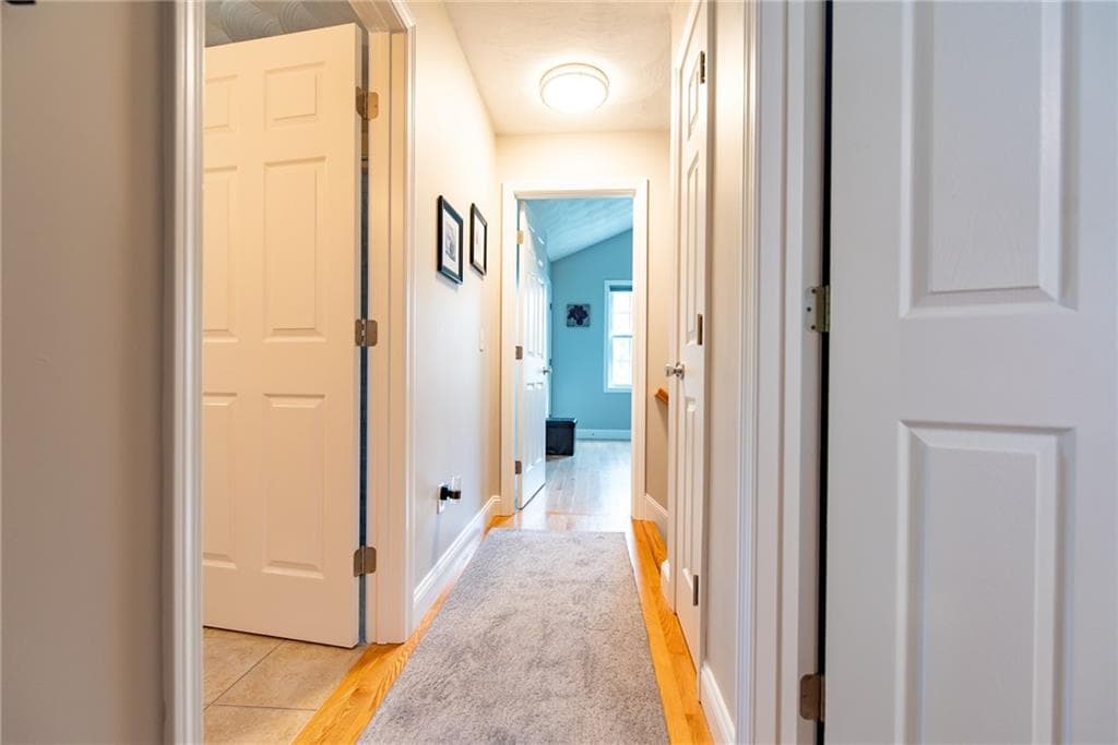 Single Family Residence at 1289 Diamond Hill Road, Woonsocket, photo 24 of 42