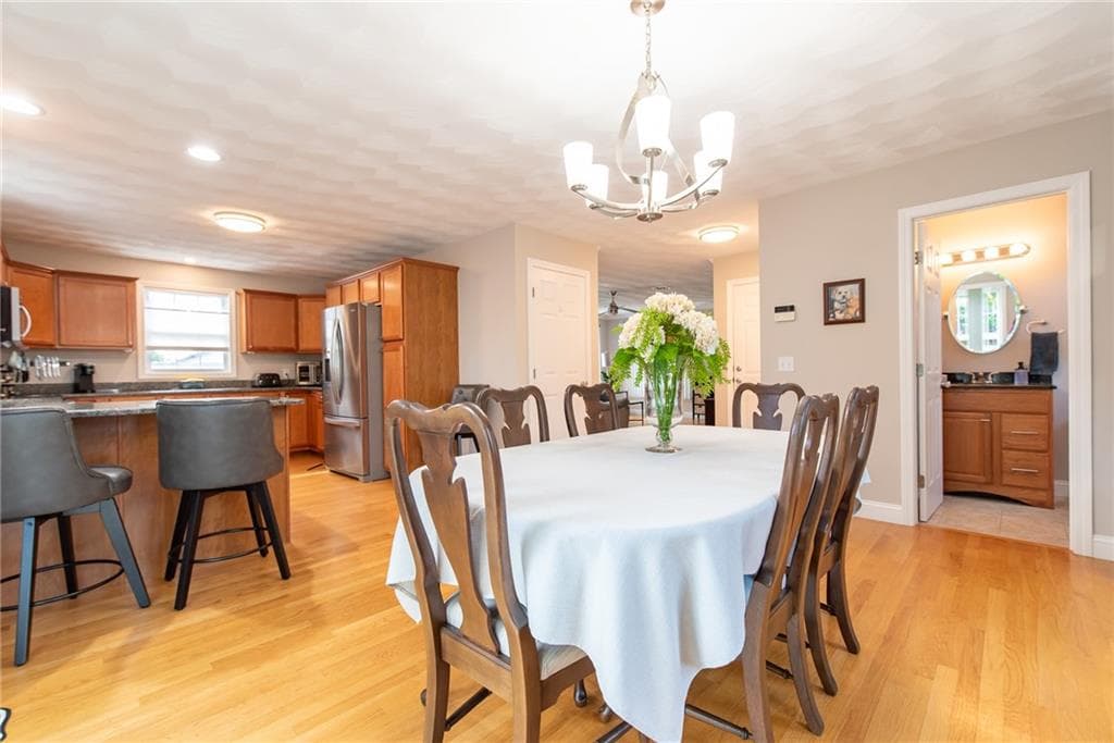 Single Family Residence at 1289 Diamond Hill Road, Woonsocket, photo 10 of 42