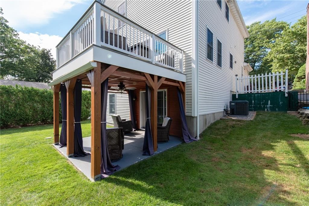 Single Family Residence at 1289 Diamond Hill Road, Woonsocket, photo 41 of 42