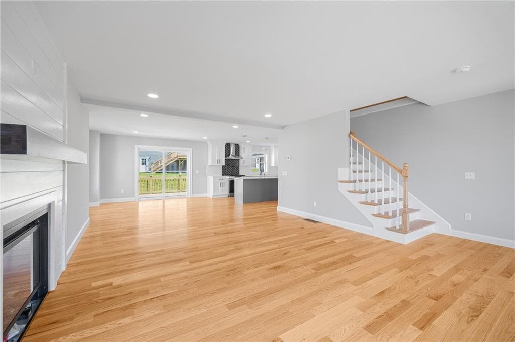 188 St. Louis Avenue photo 3