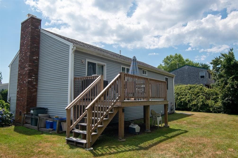 101 Sakonnet Boulevard photo 2