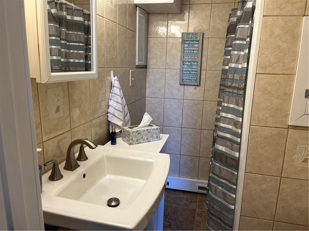 101 Sakonnet Boulevard photo 14
