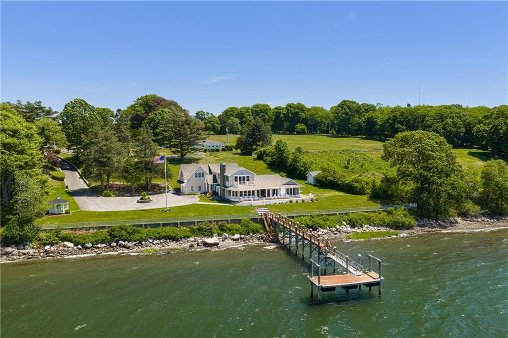 149 Nanaquaket Road
