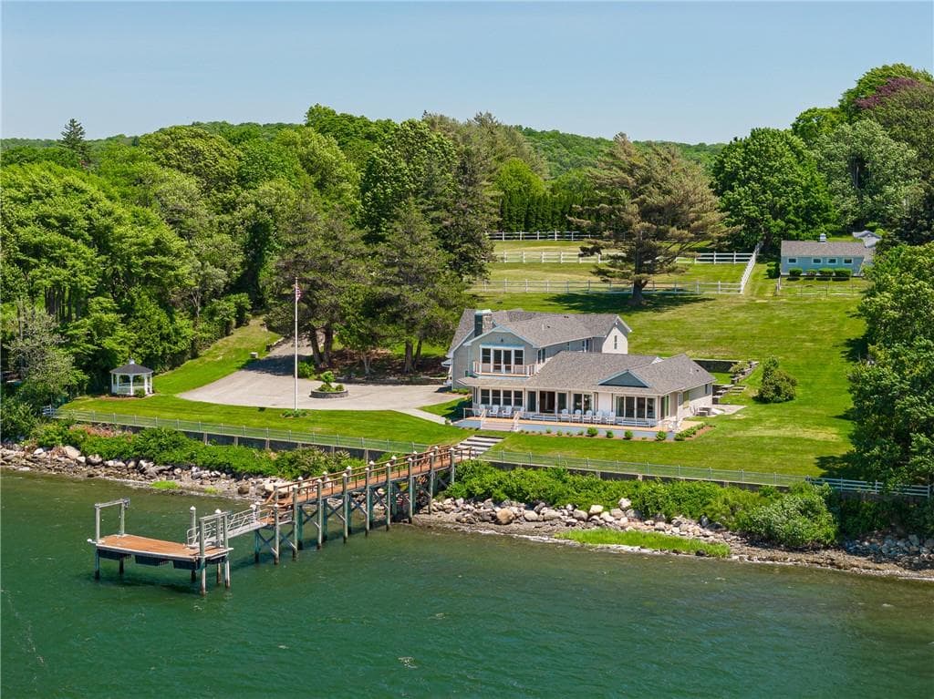 149 Nanaquaket Road photo 4