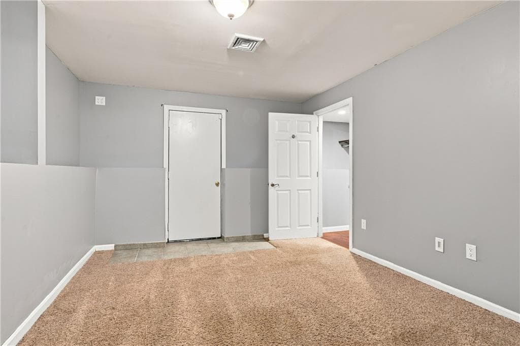 105 Branch Avenue photo 23