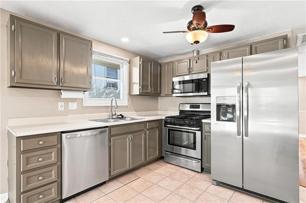 105 Branch Avenue photo 13
