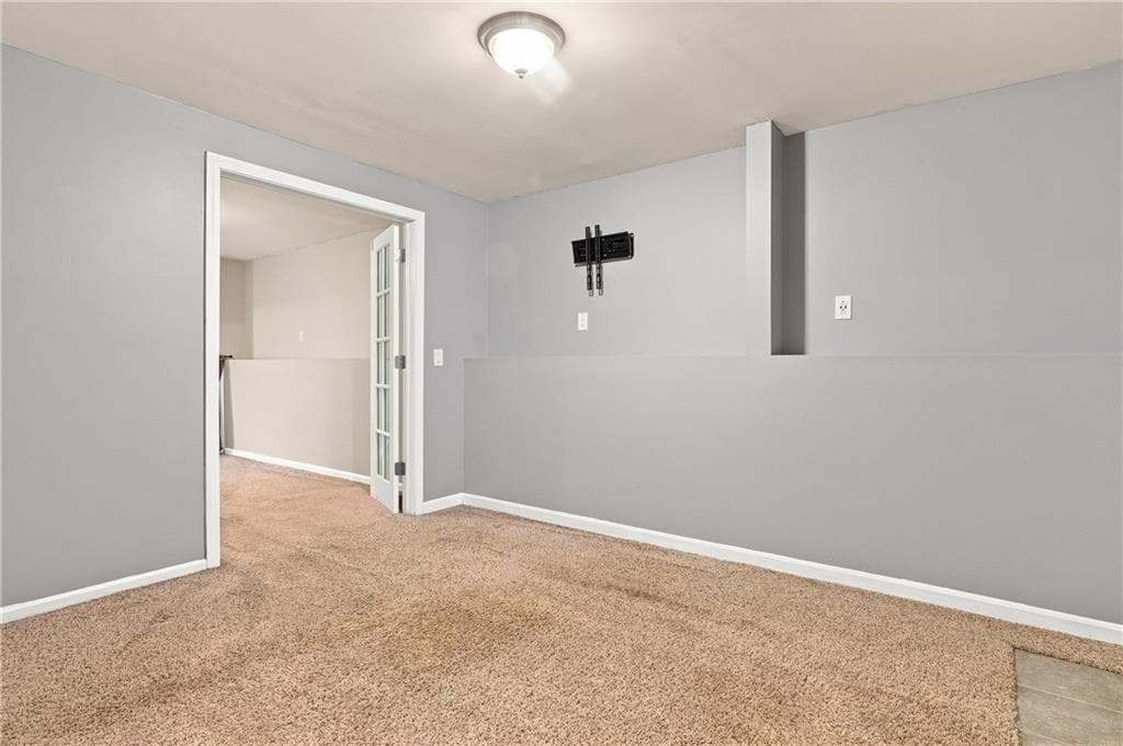 105 Branch Avenue photo 24