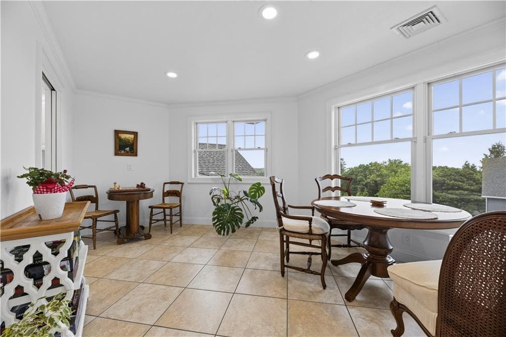 19 Moonlight Drive photo 27